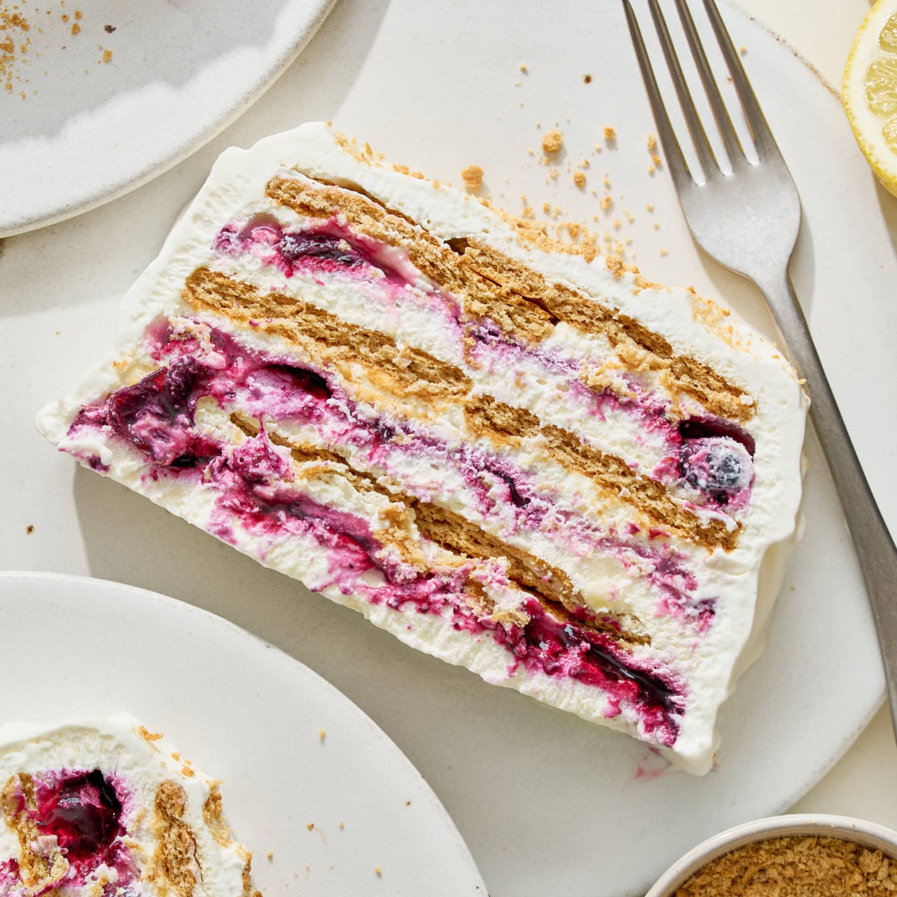 Blueberry Lemon Icebox Cake: No-Bake Summer Treat with Creamy Layers