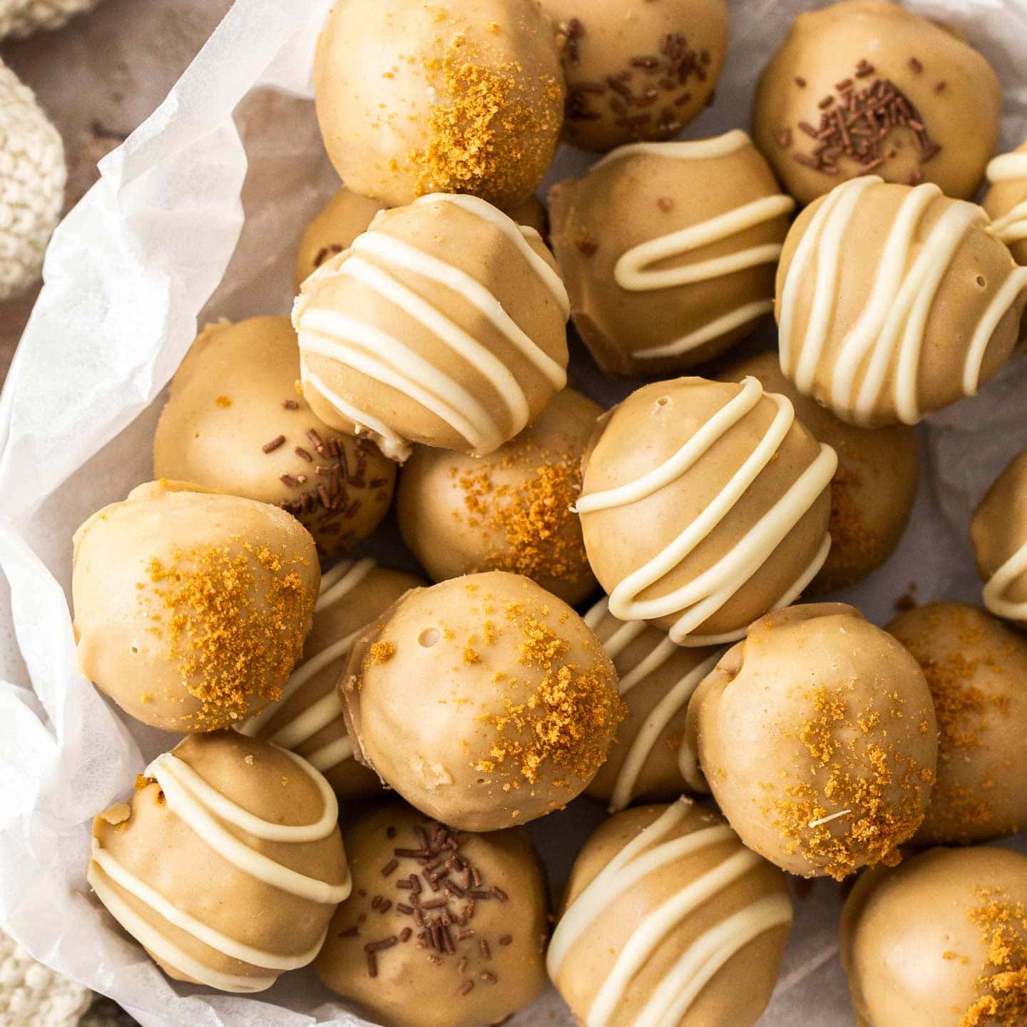 Biscoff Truffles With Crunchy Cookie Bits and White Chocolate