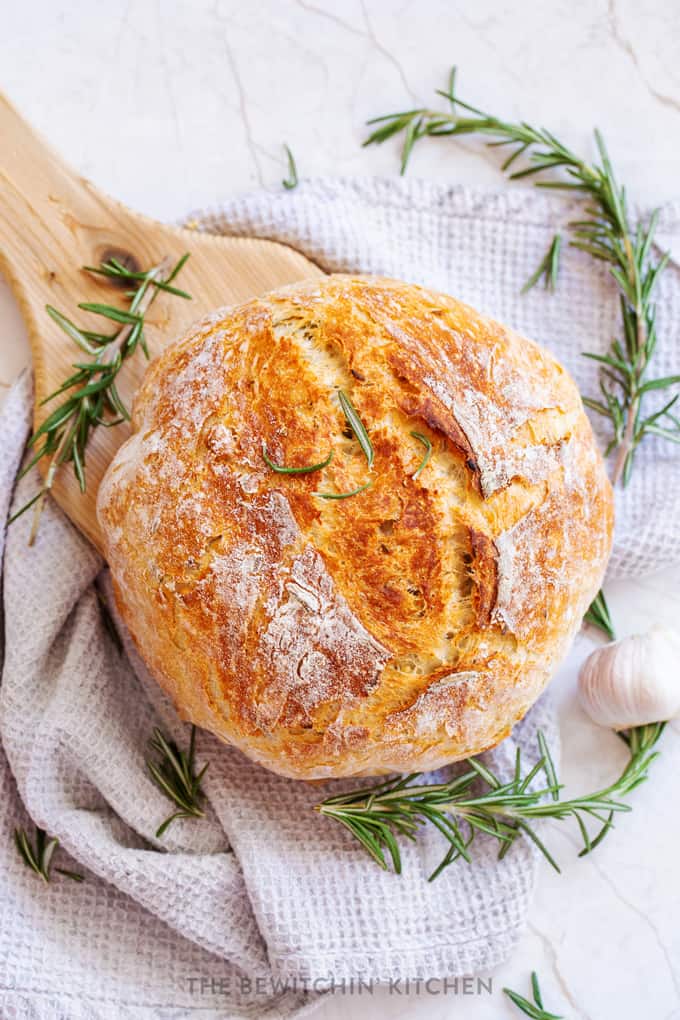 Dutch Oven Garlic Rosemary Bread with a Crusty Golden Crust
