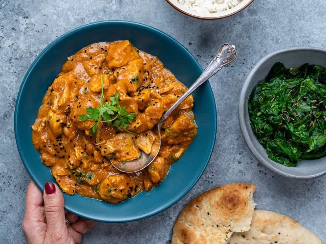 Slow Cooker Chicken Curry With Creamy Spiced Sauce