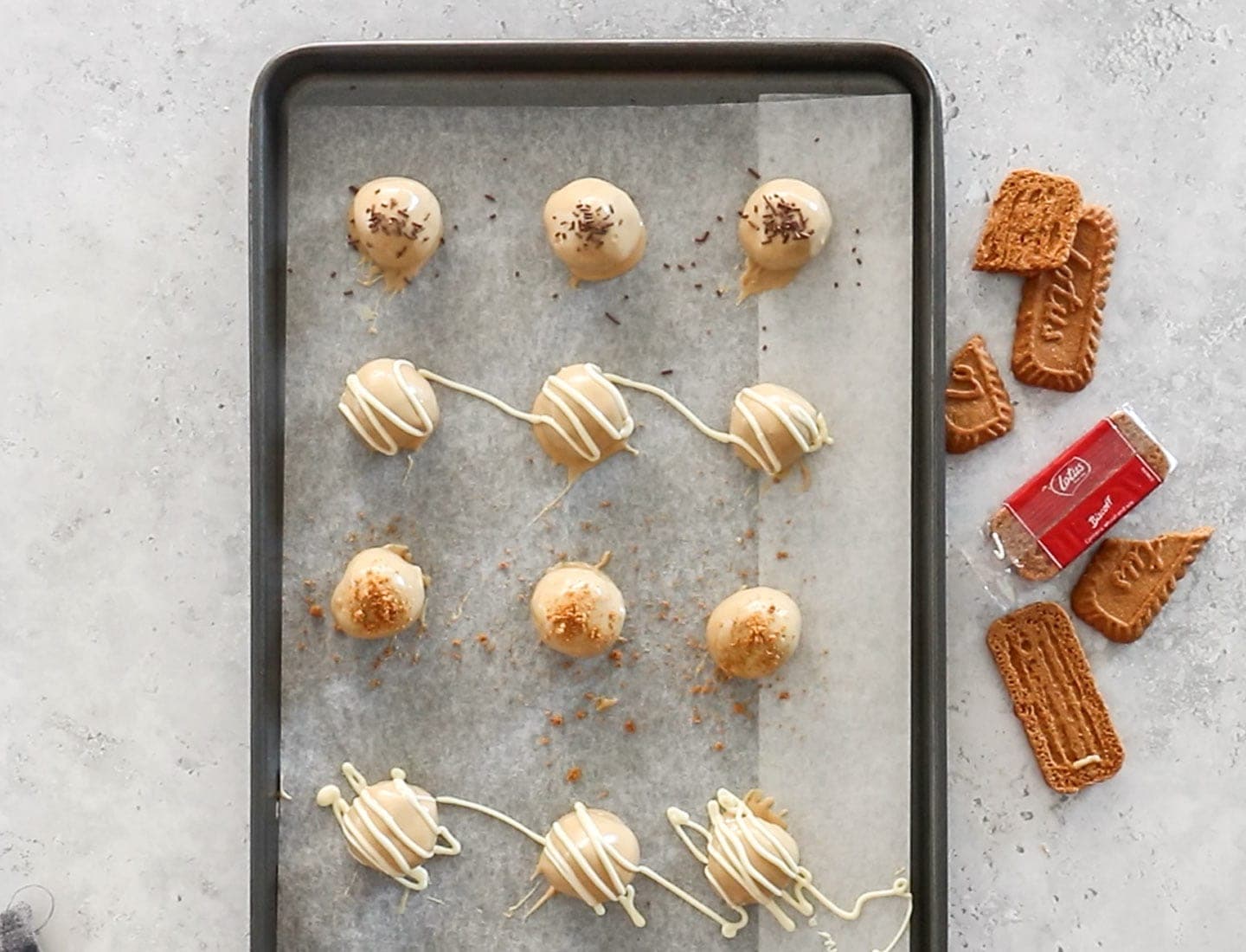 Biscoff Truffles With Crunchy Cookie Bits and White Chocolate
